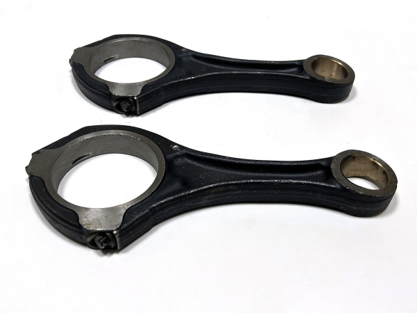OE:642 030 52 20 connecting rod